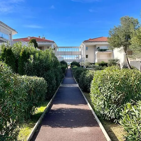 Modern W Terrace 250m From & Pool Apartamento *