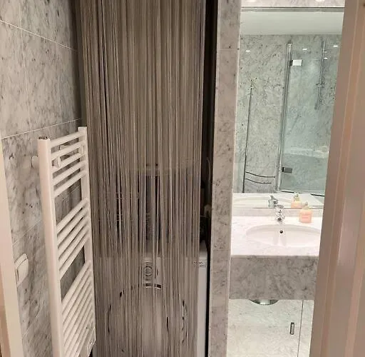 Διαμέρισμα Modern W Terrace 250m From & Pool Αντίμπ